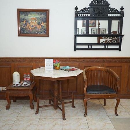 Rumah Pesik Art Heritage Gondowulung Bagian luar foto