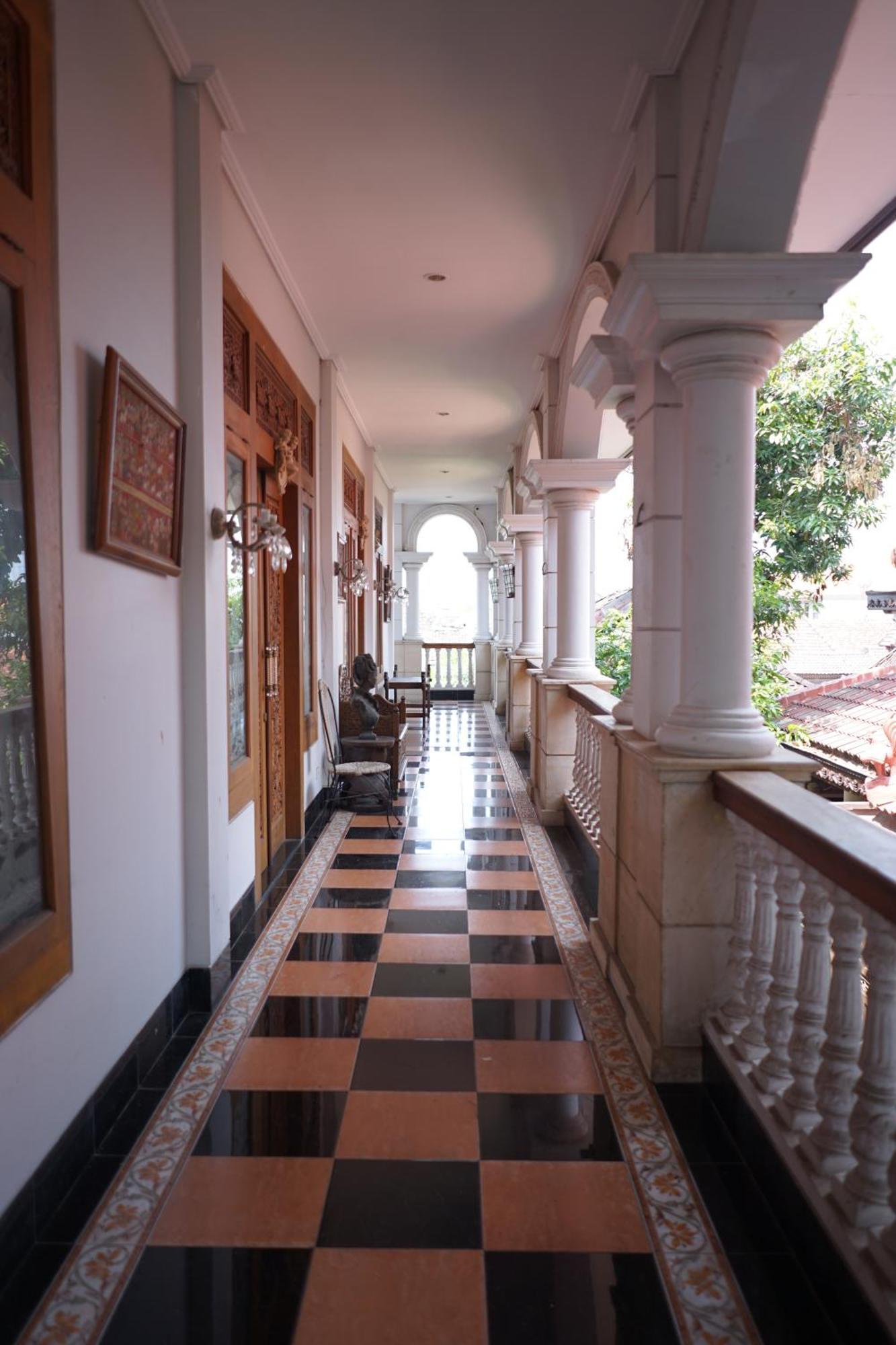 Rumah Pesik Art Heritage Gondowulung Bagian luar foto